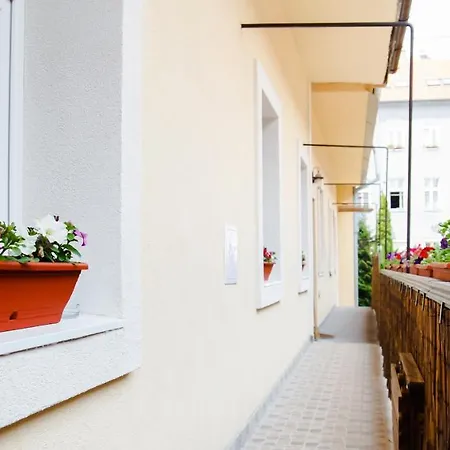 Leo Obchodna - Delux * Bratislava