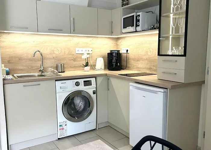 Leo Obchodna - Delux Pozsony