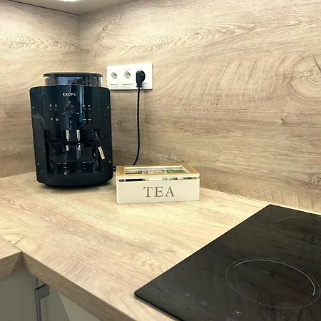 Leo Obchodna - Delux Apartment *